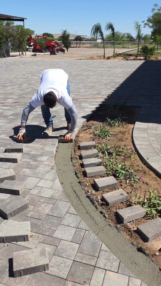 Post 2 by El paletas 🇸🇻 on TikTok (video)