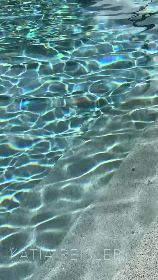 Post 3 by Katia Reisler on TikTok (video)