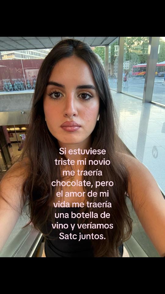 Post 5 by Clara Ganfornina on TikTok (video)