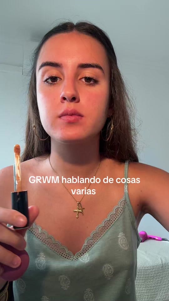 Post 6 by Clara Ganfornina on TikTok (video)