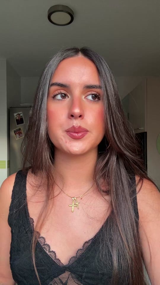 Post 8 by Clara Ganfornina on TikTok (video)
