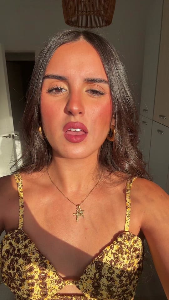 Post 2 by Clara Ganfornina on TikTok (video)
