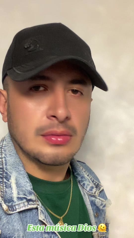Post 3 by elviejodelsombreron on TikTok (video)