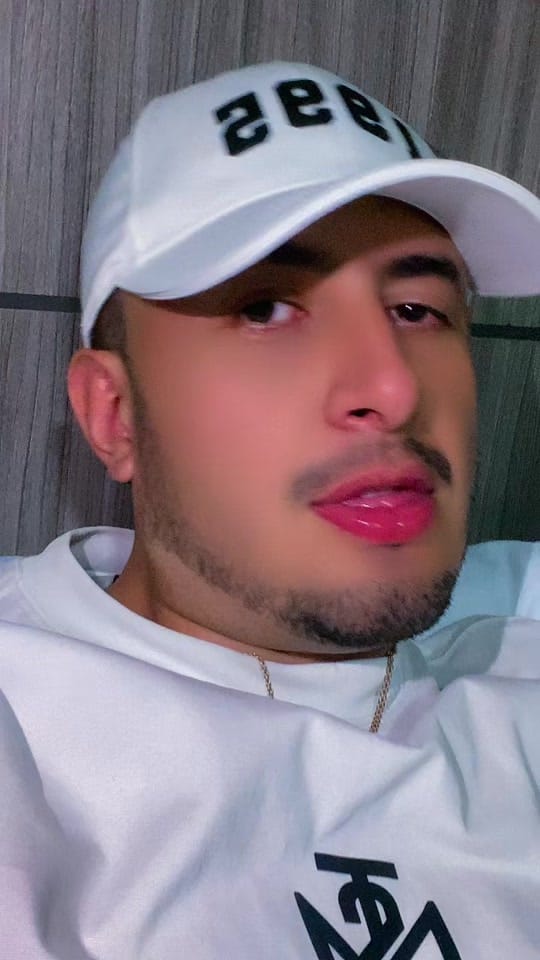 Post 8 by elviejodelsombreron on TikTok (video)