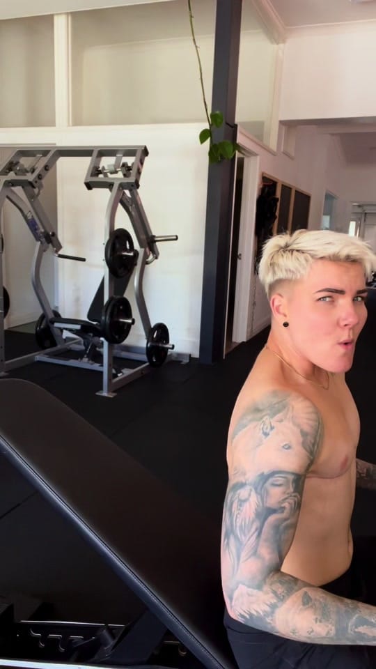 Post 5 by Axel on TikTok (video)
