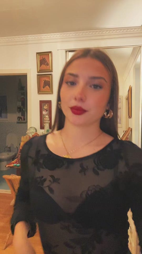 Post 8 by Laurita on TikTok (video)
