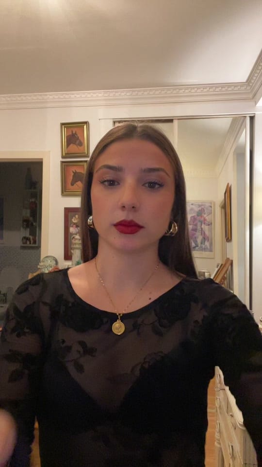 Post 7 by Laurita on TikTok (video)