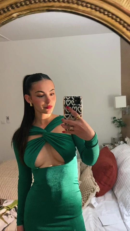 Post 1 by ananavea_🧿 on TikTok (video)
