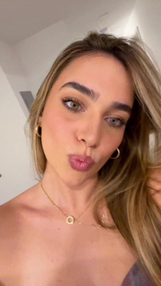 Post 1 by Ivannia Herrera on TikTok (video)