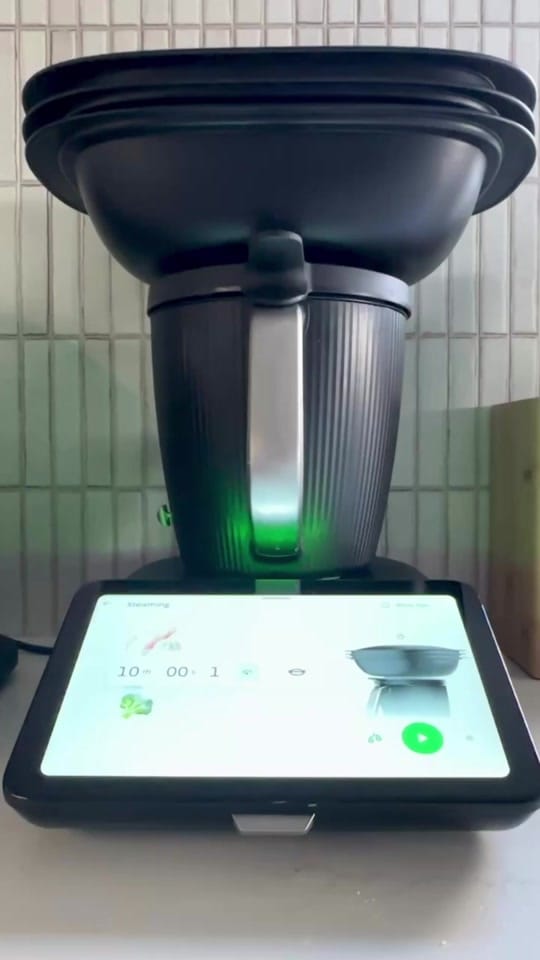 Post 3 by Rebecca McAlister on TikTok (video)