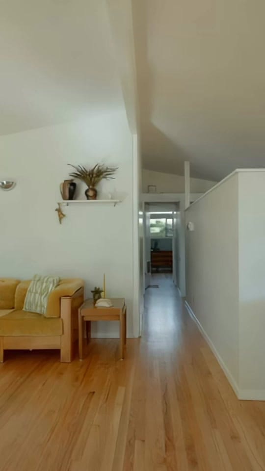 Post 4 by Mid-Century Modern Dream Homes on TikTok (video)
