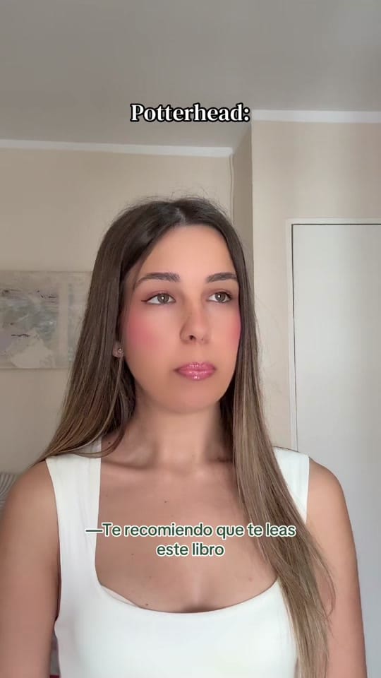 Post 8 by Laura Bravo on TikTok (video)