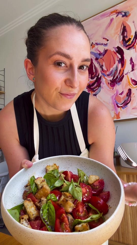 Post 6 by Laura Sharrad on TikTok (video)