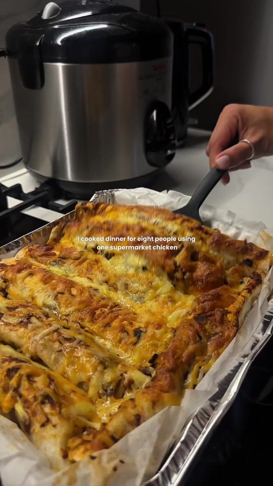 Post 6 by Cooking with Lil Eets on TikTok (video)