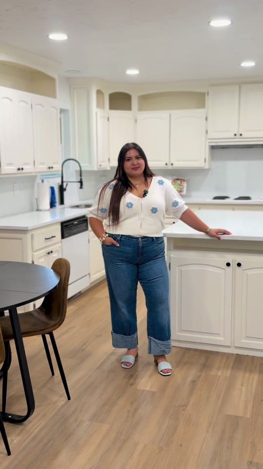 Post 3 by Michelle Ronquillo | AMR✨ on TikTok (video)