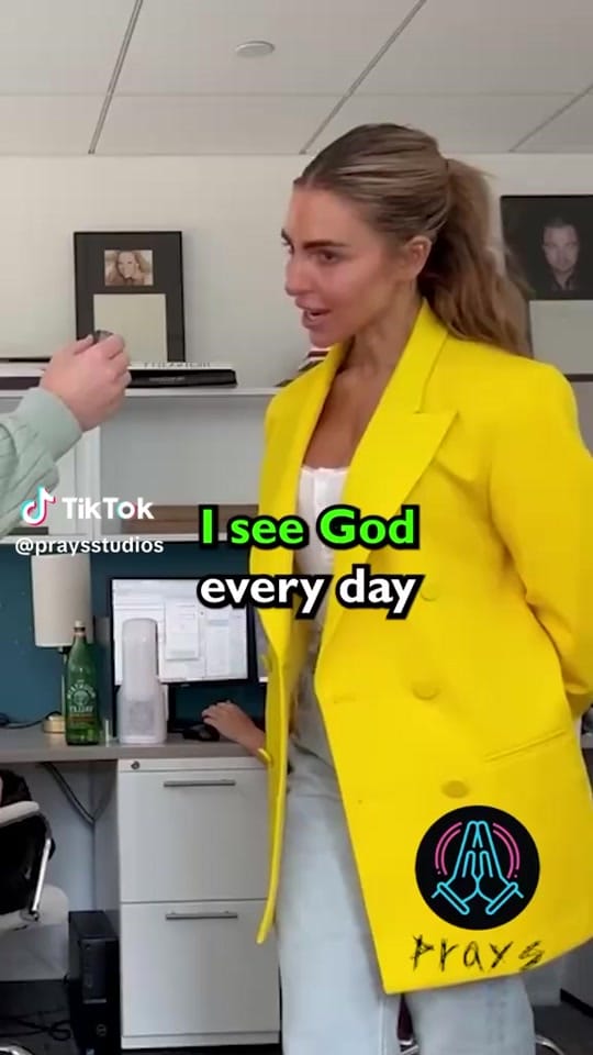 Post 6 by eleonorasrugo on TikTok (video)