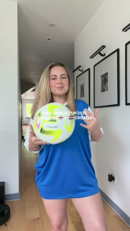 Post 3 by Chyenne Nycole Smith on TikTok (video)