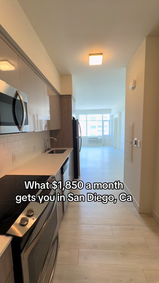 Post 8 by homeswithdominika on TikTok (video)