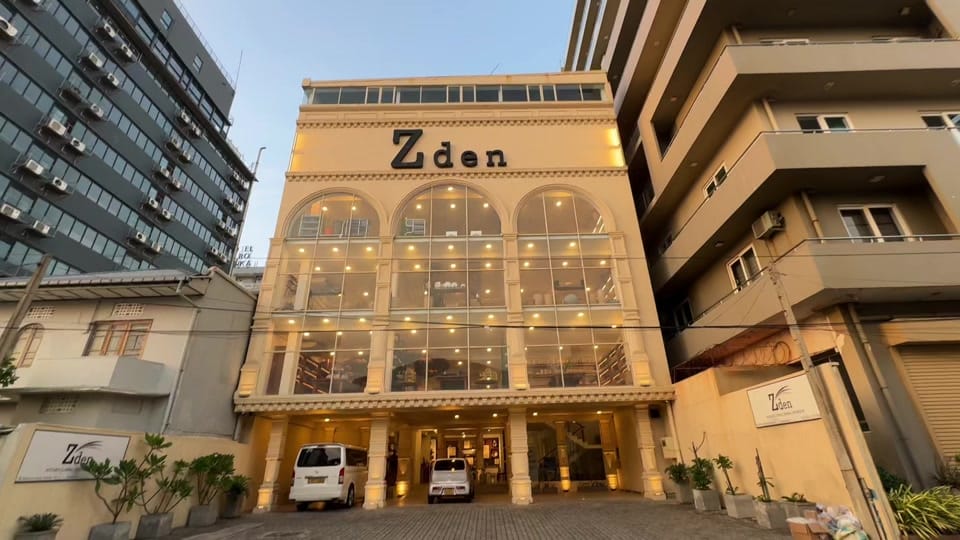 Post 10 by Zden on TikTok (video)