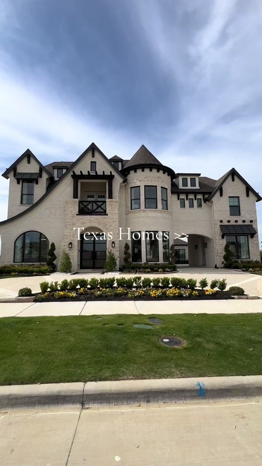 Post 7 by Reign | Dallas Realtor 🏡 on TikTok (video)