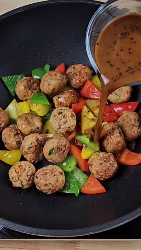 Post 3 by Mon's Easy Kitchen on TikTok (video)