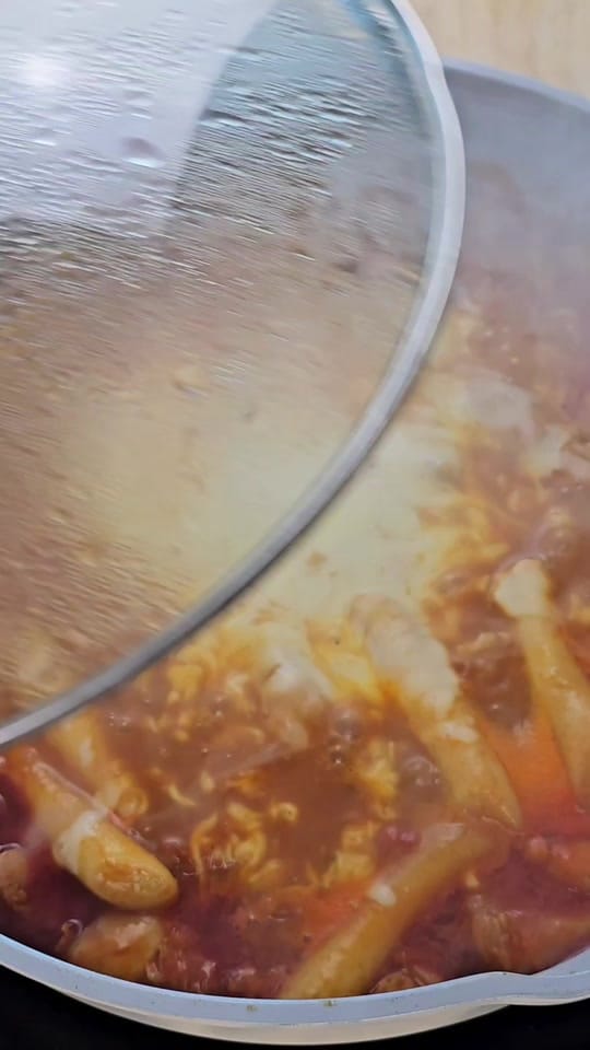 Post 6 by Mon's Easy Kitchen on TikTok (video)