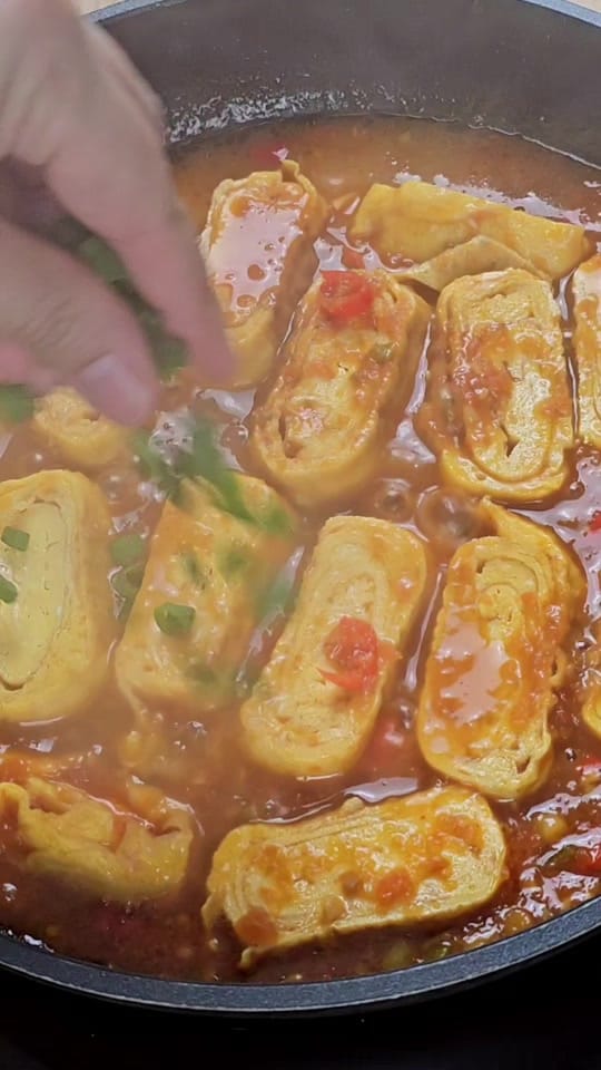 Post 7 by Mon's Easy Kitchen on TikTok (video)