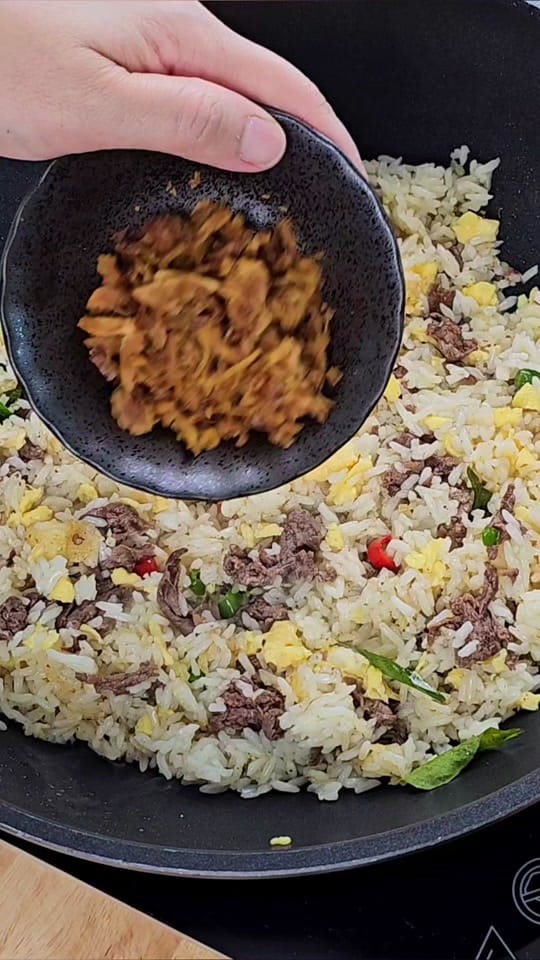 Post 8 by Mon's Easy Kitchen on TikTok (video)