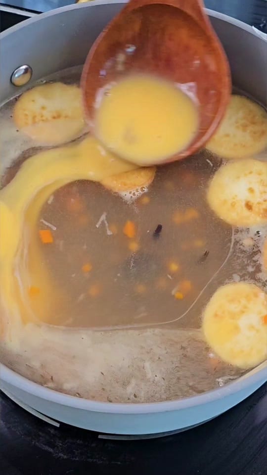 Post 9 by Mon's Easy Kitchen on TikTok (video)