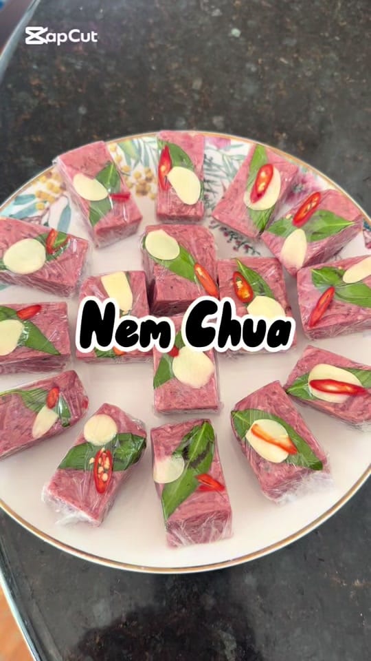 Post 4 by Tien’s Kitchen on TikTok (video)