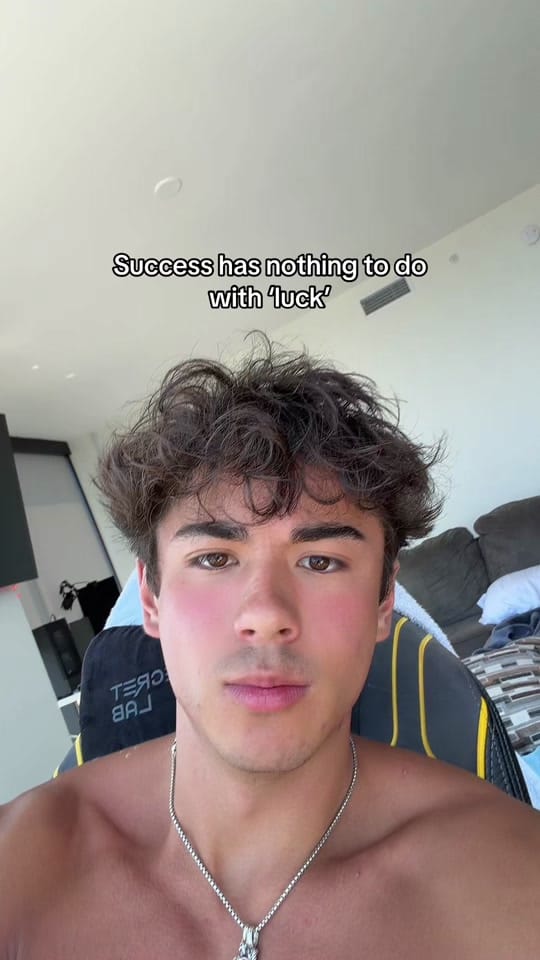 Post 1 by Dylan Johnson on TikTok (video)