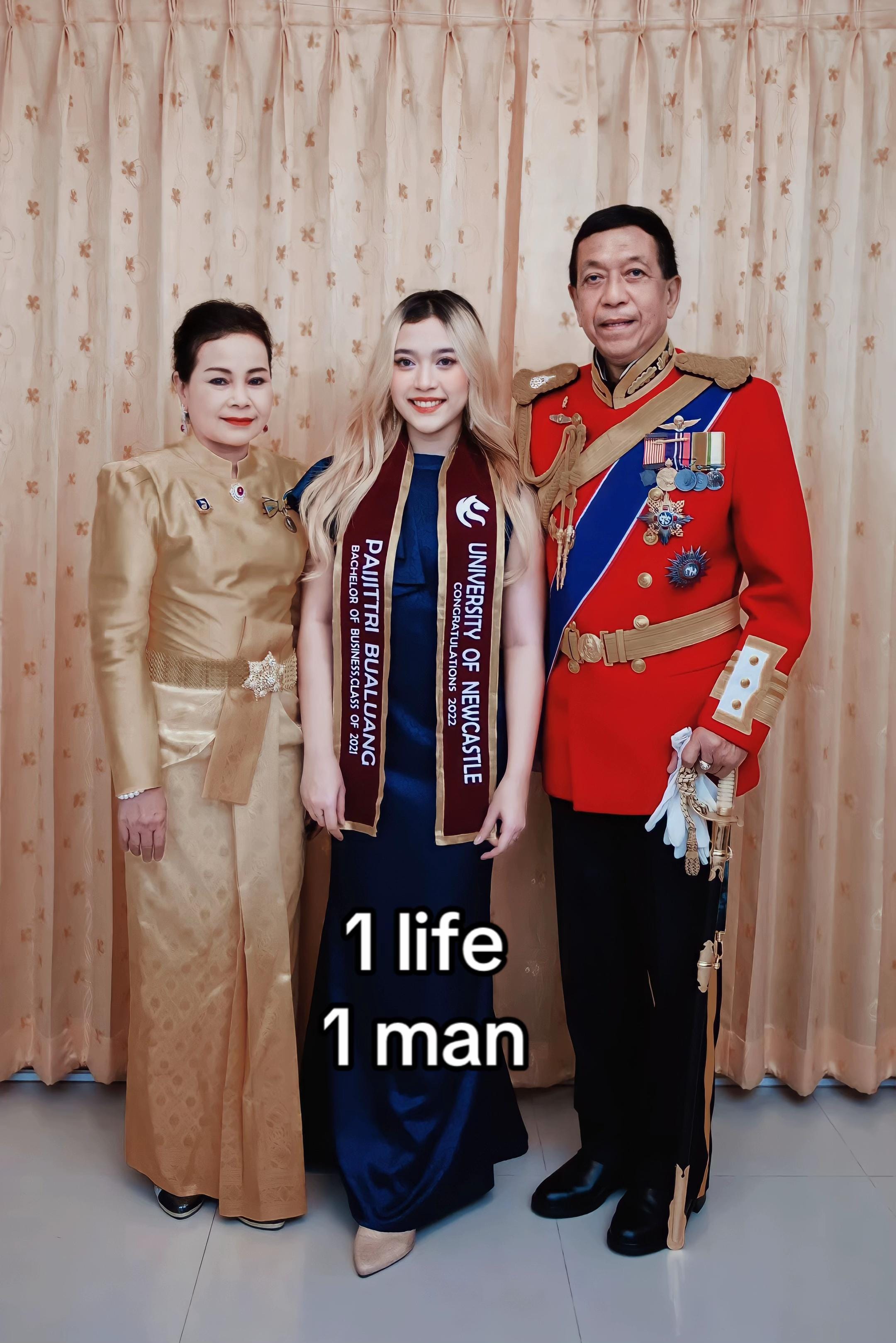 Post 10 by อาหมีเราะ CEO CHEFE on TikTok (video)