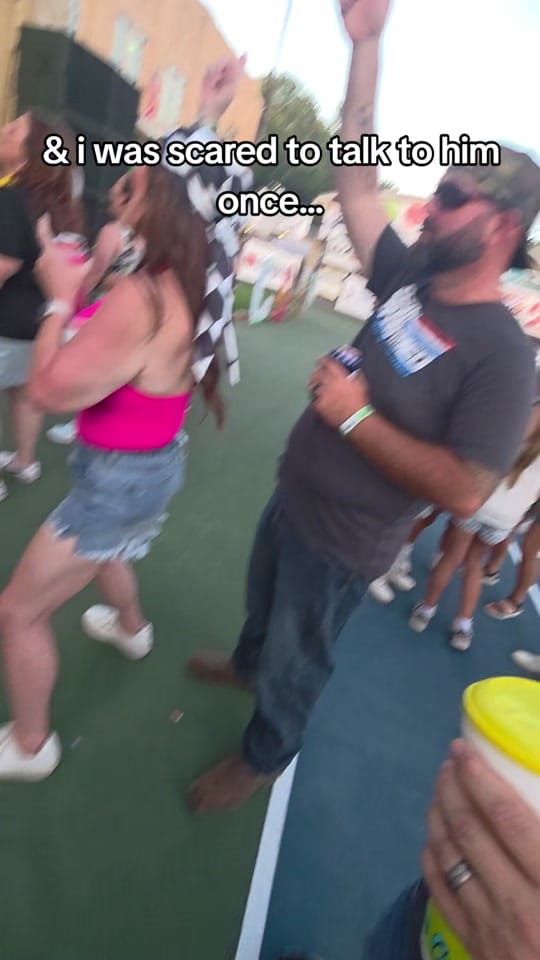 Post 5 by Justine Kelone on TikTok (video)