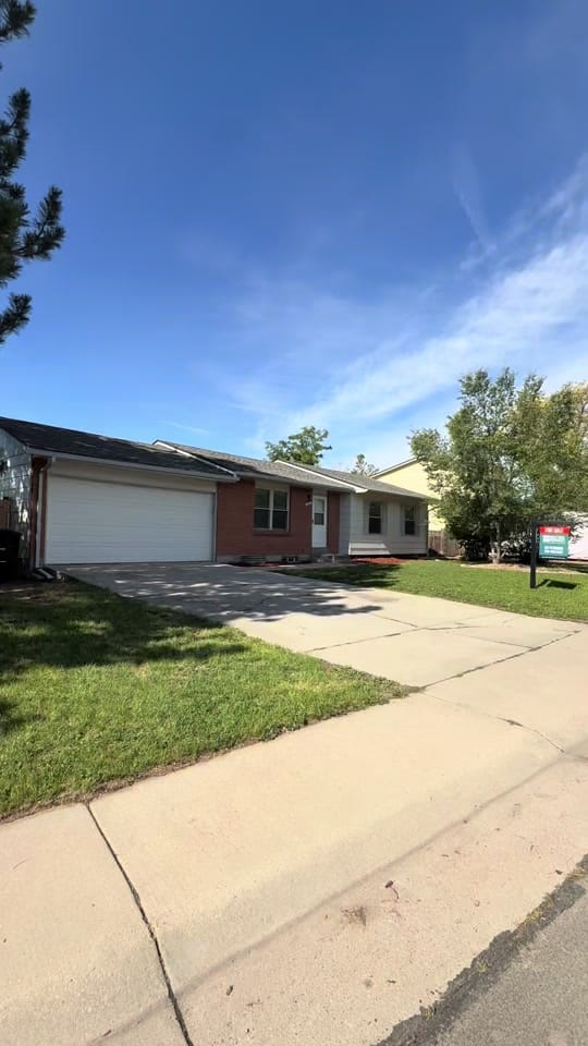 Post 8 by Jessica | Real Estate Agent on TikTok (video)