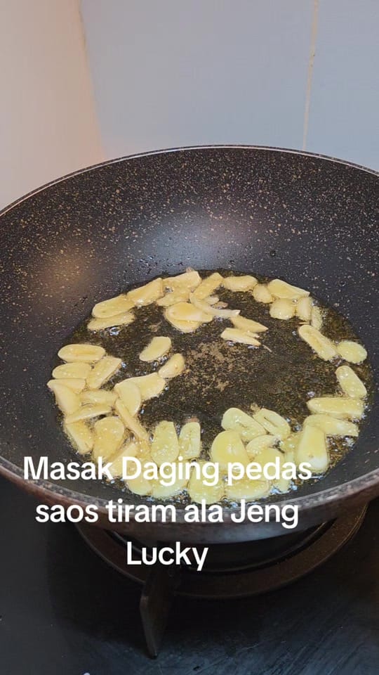 Post 1 by jenglucky on TikTok (video)