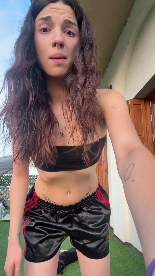Post 1 by Georgia Pascoli on TikTok (video)