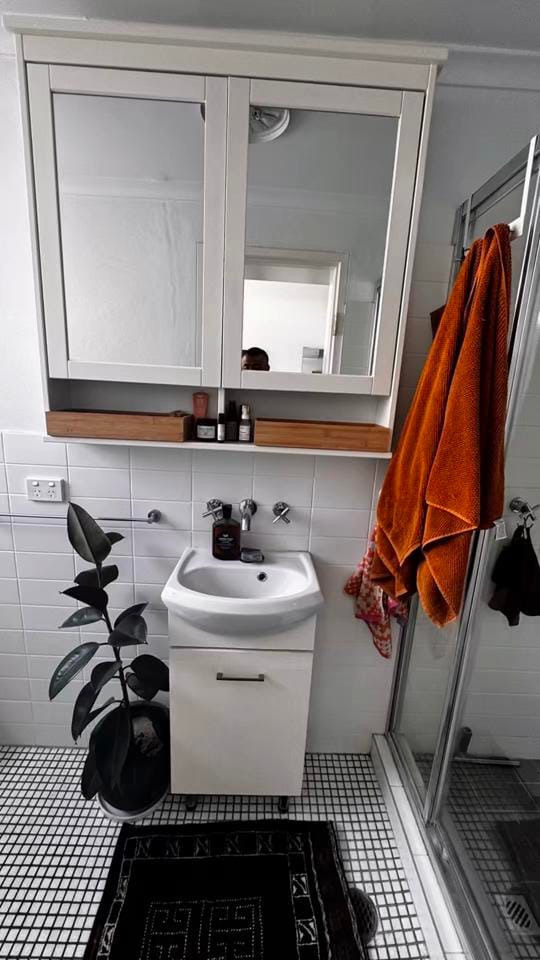 Post 3 by Luke’s renovations on TikTok (video)