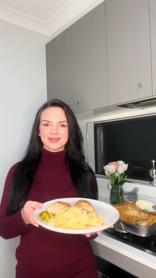 Post 1 by valsrealkitchen on TikTok (video)