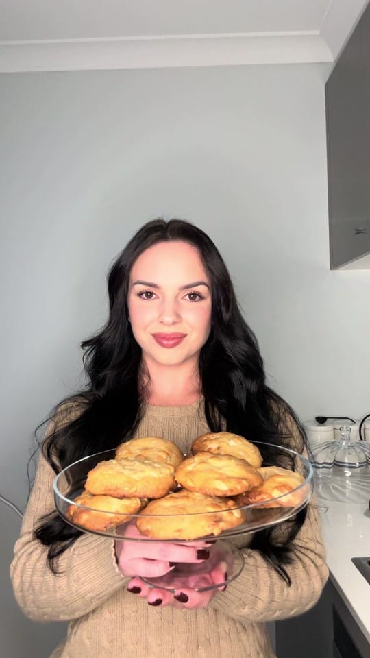 Post 3 by valsrealkitchen on TikTok (video)