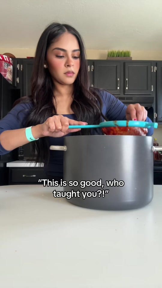 Post 4 by Gina Acosta on TikTok (video)