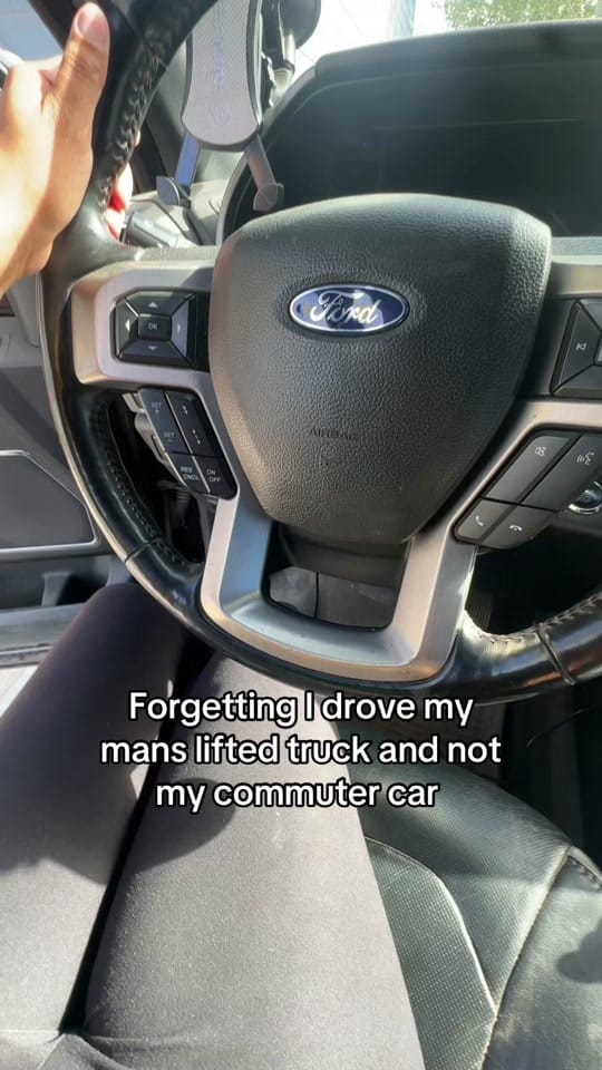 Post 8 by Gina Acosta on TikTok (video)