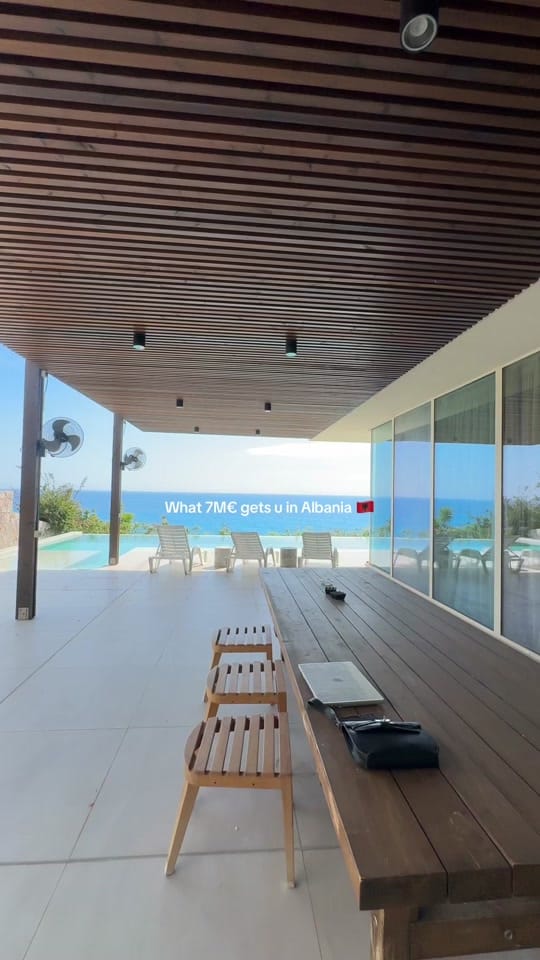 Post 9 by phoenixwavevillas on TikTok (video)