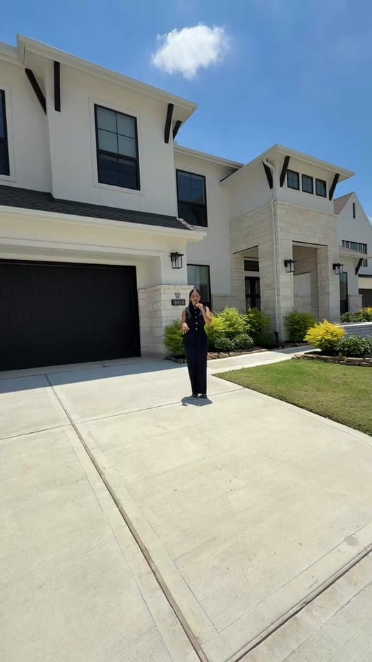 Post 1 by Jennifer Salgado 🏠 on TikTok (video)