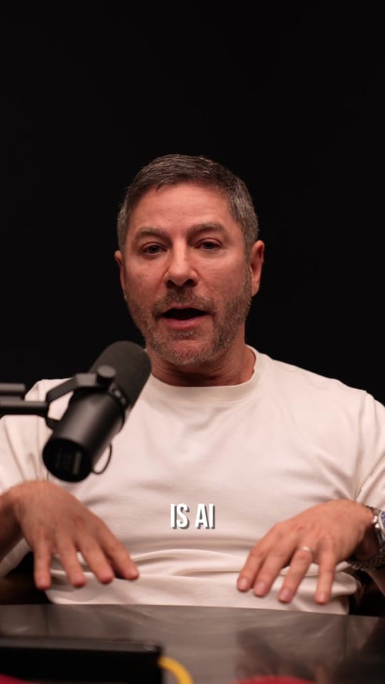 Post 5 by Aaron Kirman on TikTok (video)