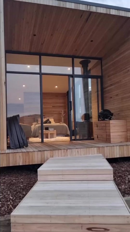 Post 10 by Weekends in Melbourne on TikTok (video)