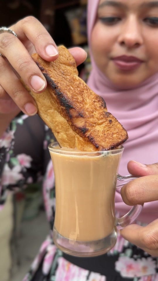Post 8 by FAIZA on TikTok (video)