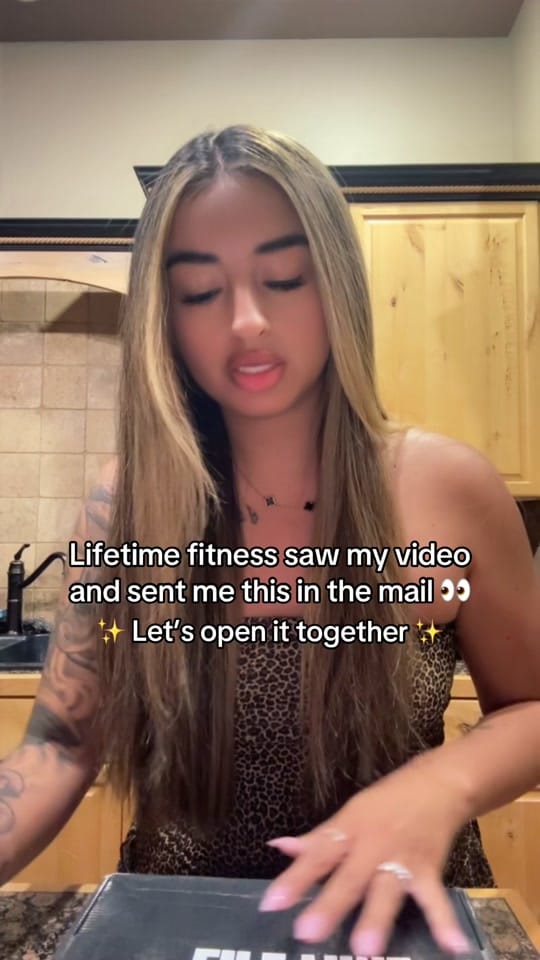 Post 2 by jj.julietbell on TikTok (video)