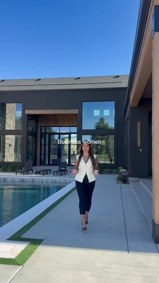 Post 9 by jj.julietbell on TikTok (video)