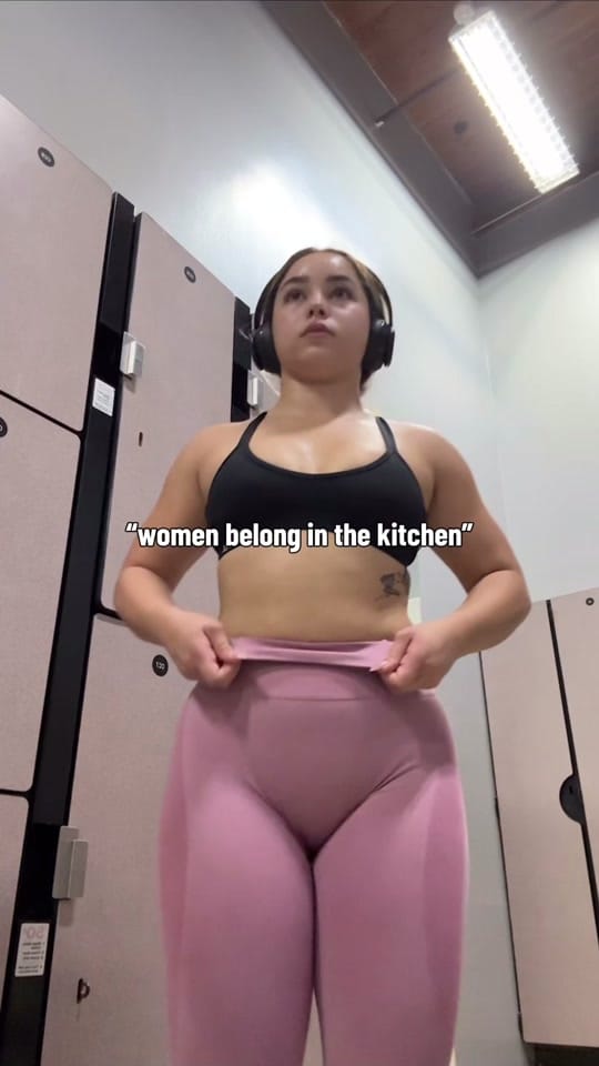 Post 2 by Kahi Lifts 🏋️‍♀️ on TikTok (video)