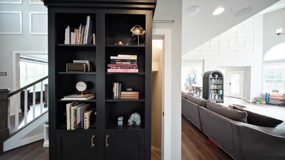 Post 6 by Alyssia Sells Houses on TikTok (video)